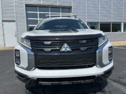 Mitsubishi Outlander Sport full