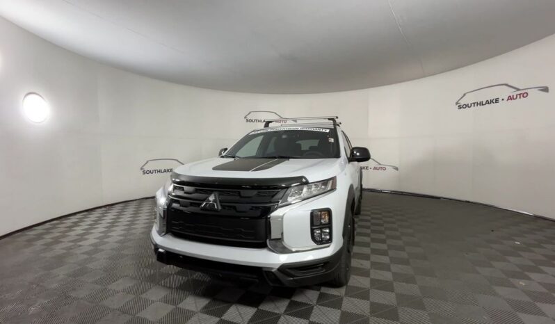 
 Mitsubishi Outlander Sport full									