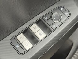 
 Mitsubishi Outlander full									