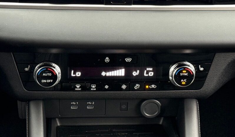 
 Mitsubishi Outlander full									