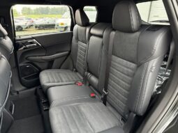 
 Mitsubishi Outlander full									