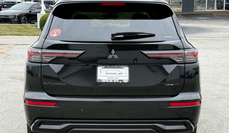 
 Mitsubishi Outlander full									