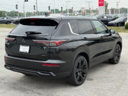 
 Mitsubishi Outlander full									