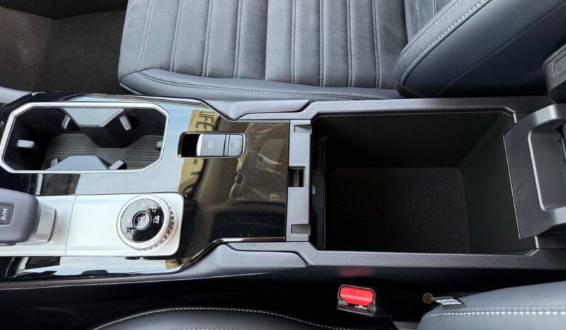 
 Mitsubishi Outlander full									