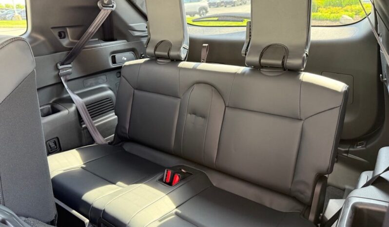 
 Mitsubishi Outlander full									