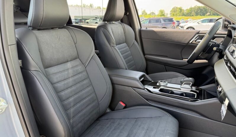 
 Mitsubishi Outlander full									