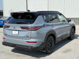 Mitsubishi Outlander full