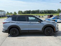 Mitsubishi Outlander full
