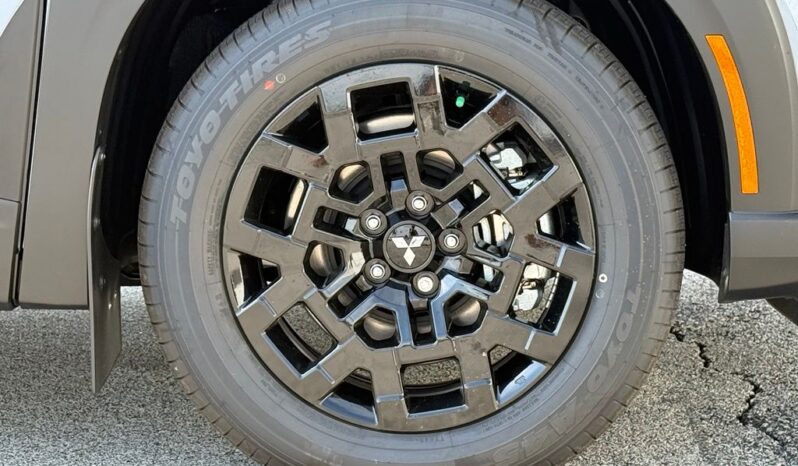 
 Mitsubishi Outlander full									