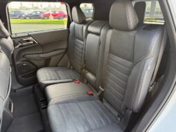 
 Mitsubishi Outlander full									