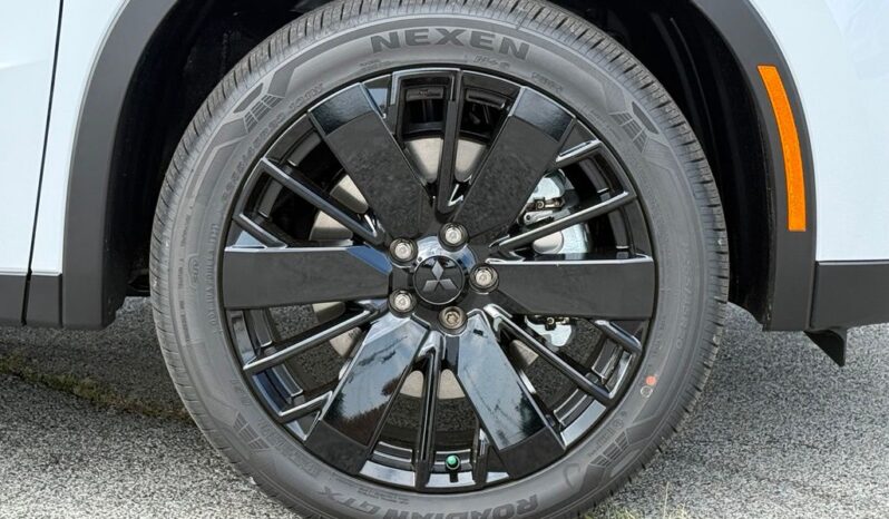 
 Mitsubishi Outlander full									