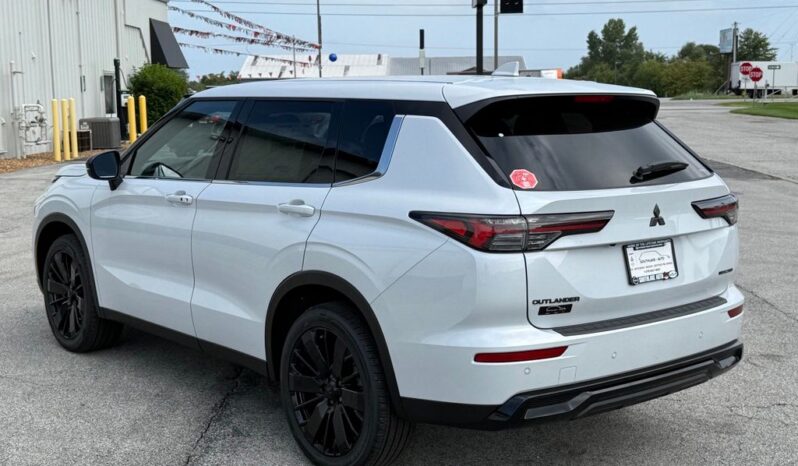 
 Mitsubishi Outlander full									