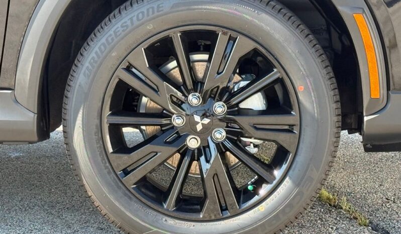 
 Mitsubishi Eclipse Cross full									