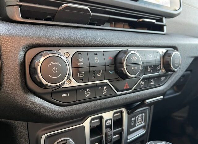 
 Jeep Gladiator full									
