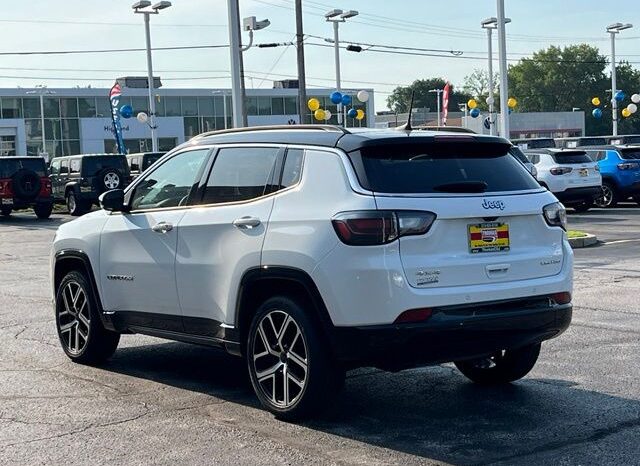
 Jeep Compass full									
