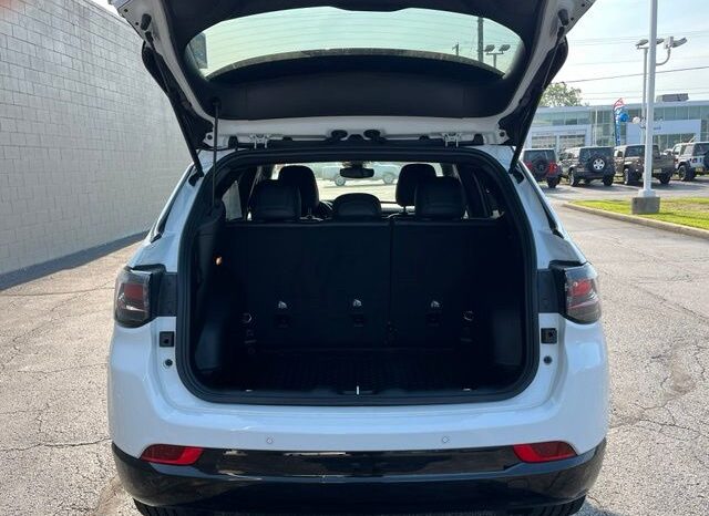 
 Jeep Compass full									