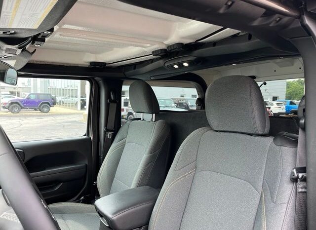 
 Jeep Wrangler full									