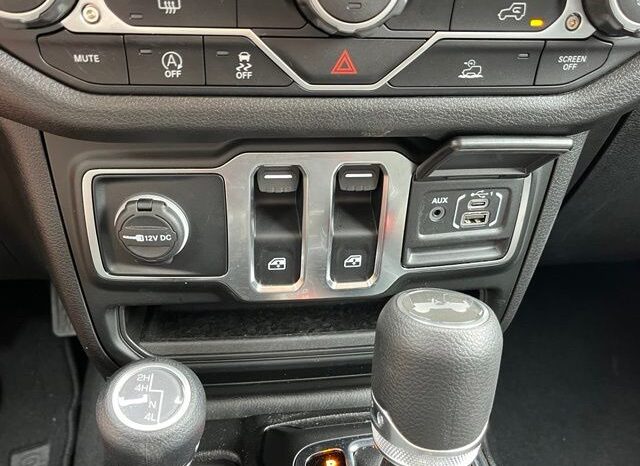 
 Jeep Wrangler full									