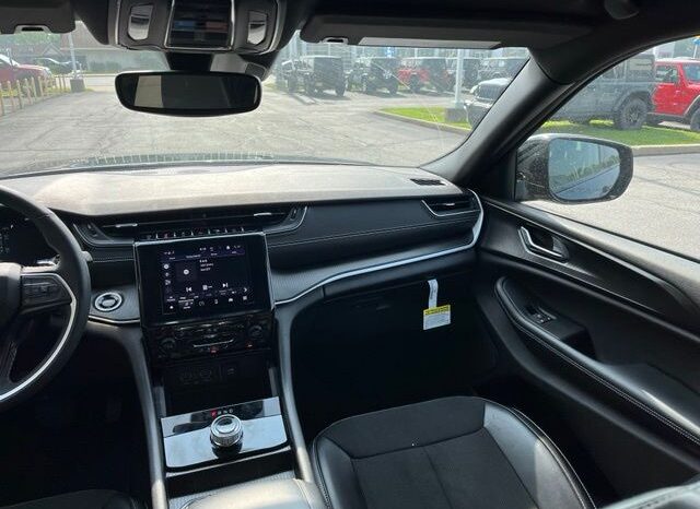 
 Jeep Grand Cherokee L full									