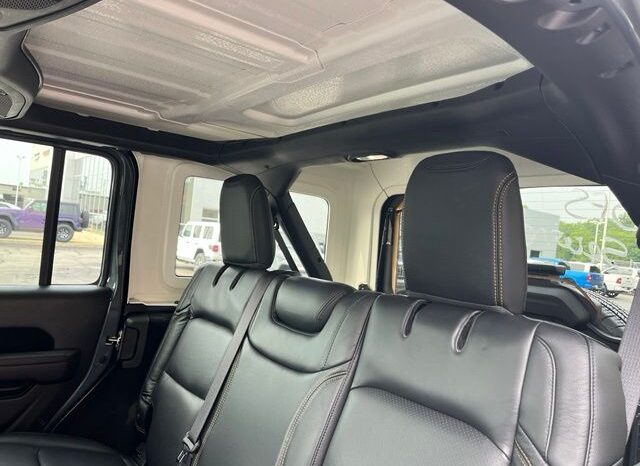 
 Jeep Wrangler full									