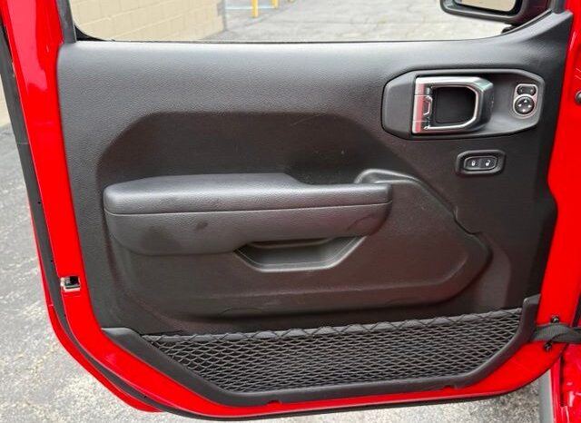 
 Jeep Wrangler full									