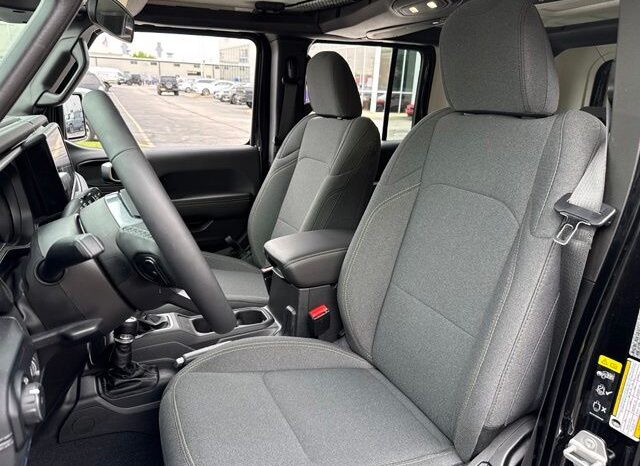 
 Jeep Wrangler full									