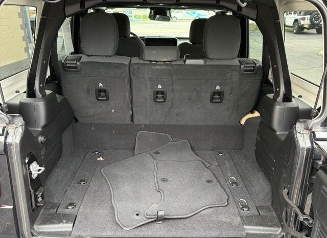 
 Jeep Wrangler full									