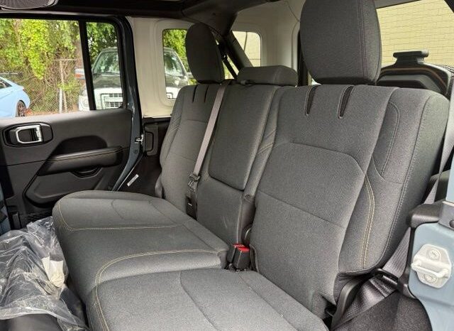 
 Jeep Wrangler full									