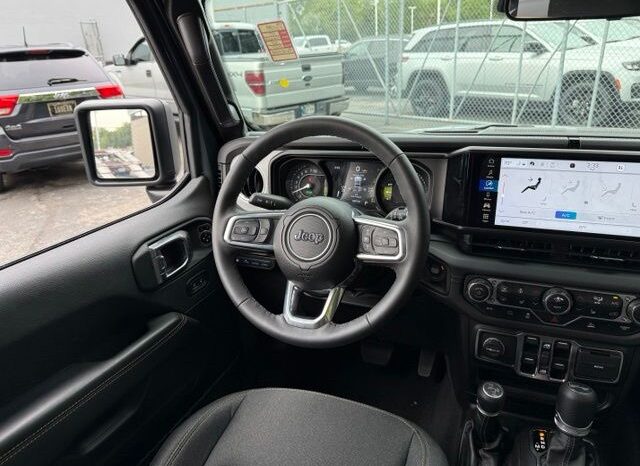 
 Jeep Wrangler full									