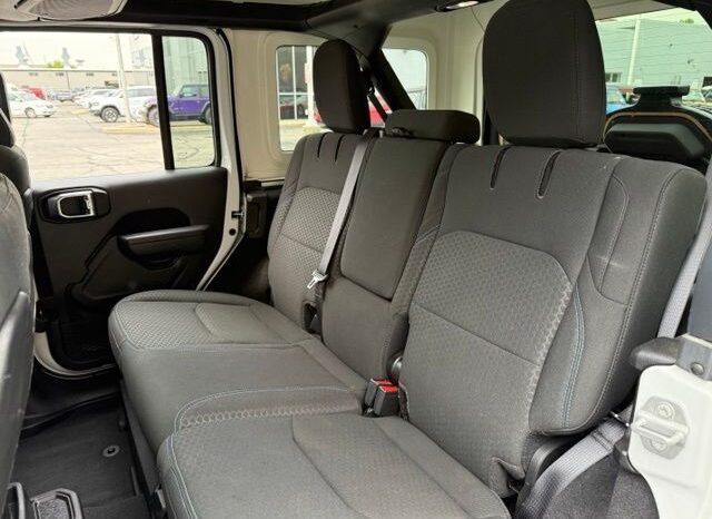 
 Jeep Wrangler full									