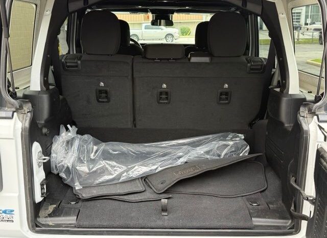 
 Jeep Wrangler full									