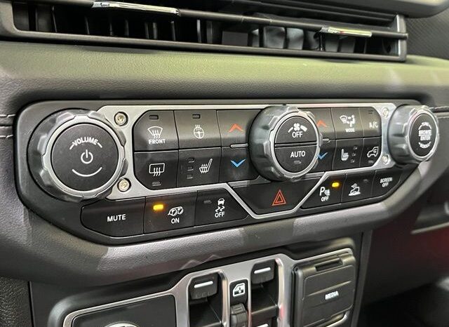 
								Jeep Wrangler full									