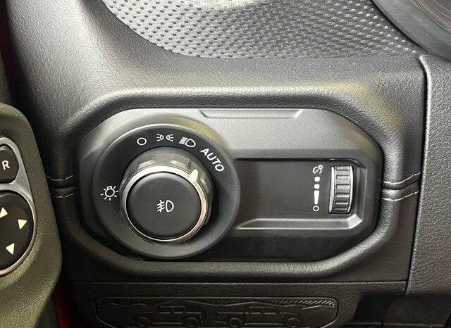 
								Jeep Wrangler full									