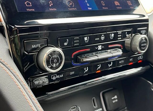 
								Jeep Grand Cherokee full									