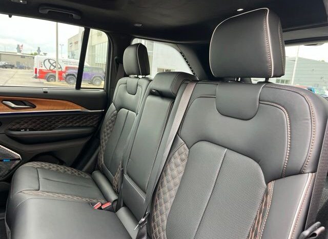 
								Jeep Grand Cherokee full									