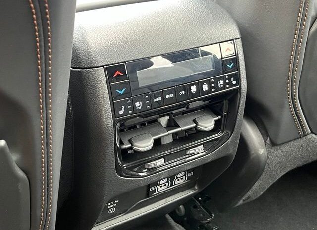 
								Jeep Grand Cherokee full									