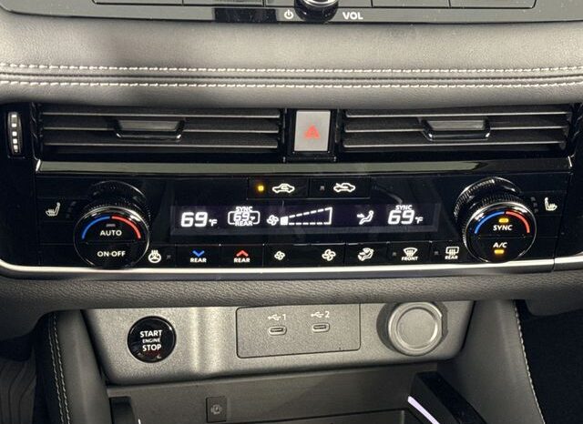 
 Nissan Rogue full									