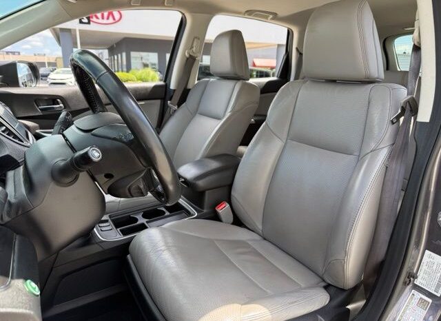
								Honda CR-V full									