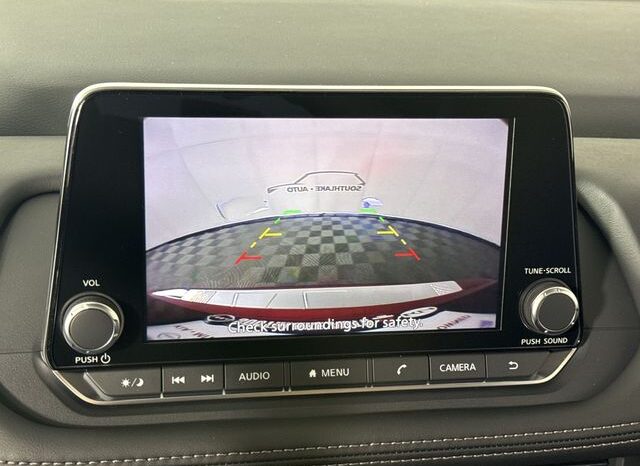 
								Nissan Rogue full									