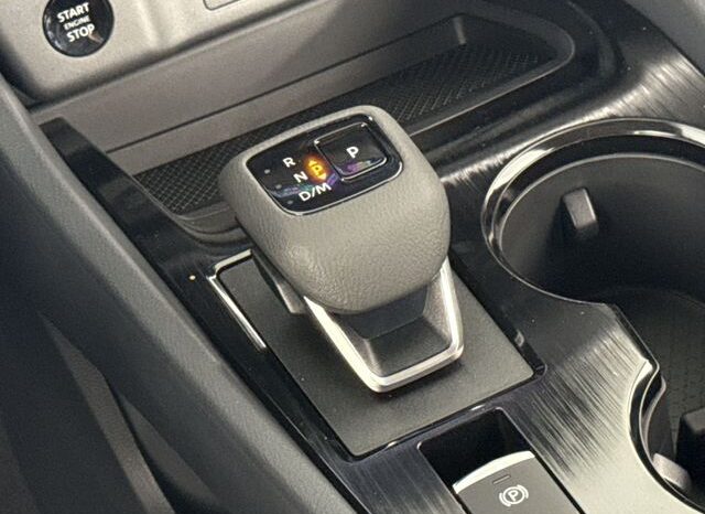 
								Nissan Rogue full									