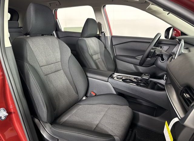 
								Nissan Rogue full									
