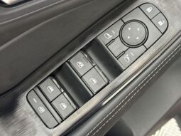 
										Nissan Rogue full									
