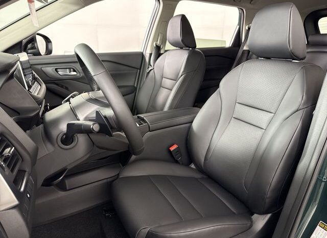 
								Nissan Rogue full									