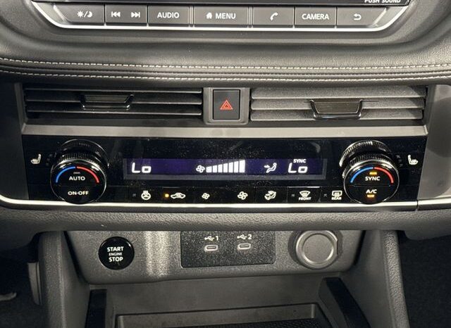 
								Nissan Rogue full									