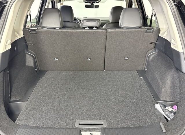 
								Nissan Rogue full									