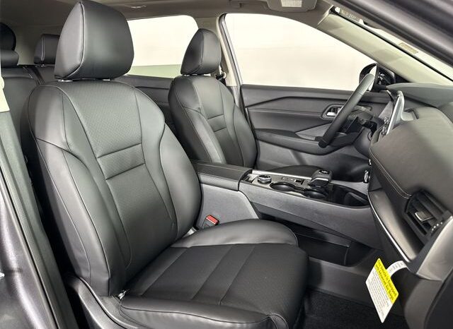 
								Nissan Rogue full									