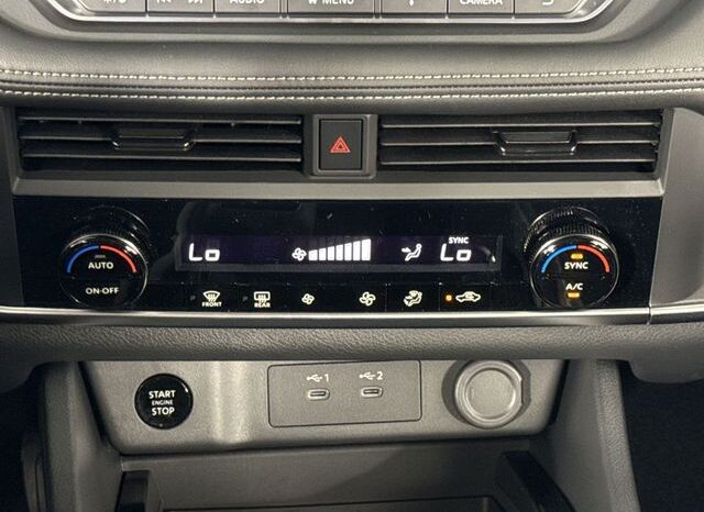 
								Nissan Rogue full									