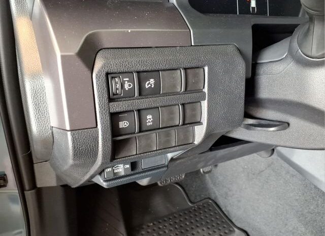 
 Toyota Tacoma full									