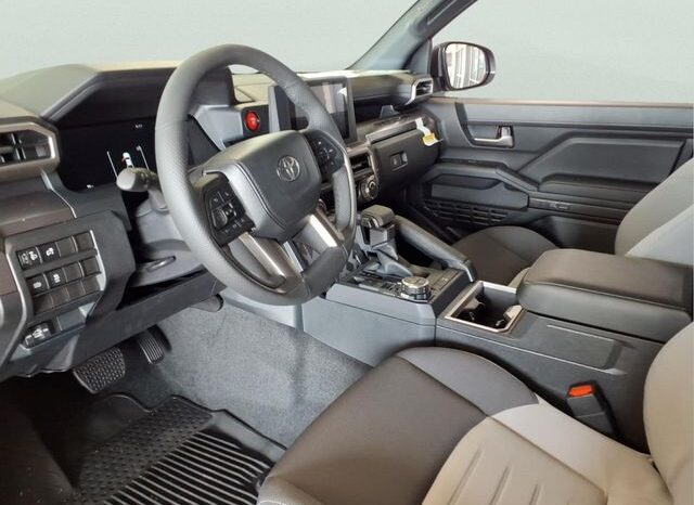 
 Toyota Tacoma full									
