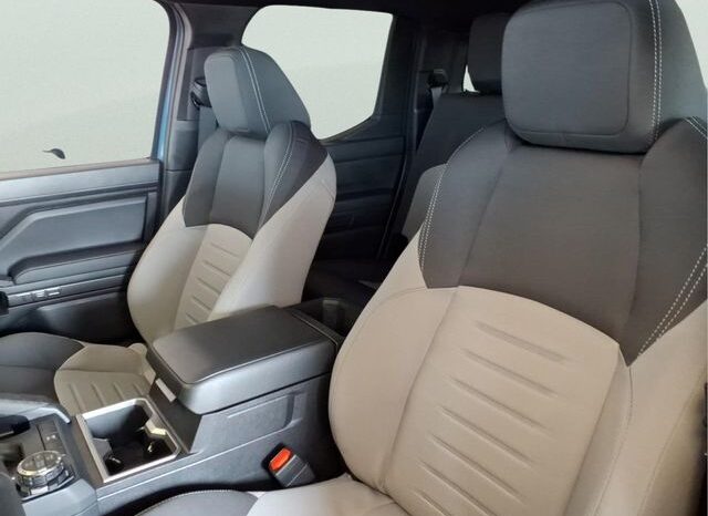 
 Toyota Tacoma full									
